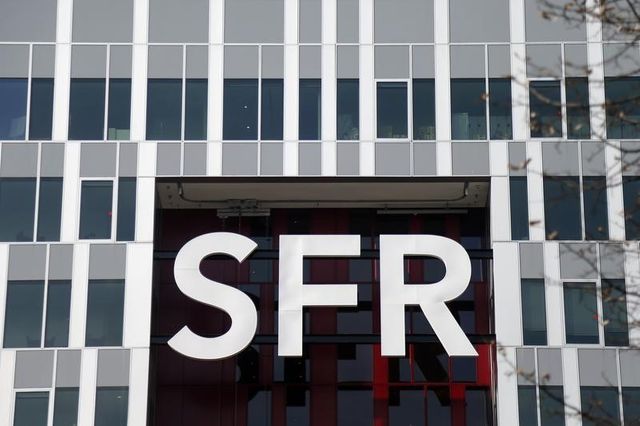 arnaud montebourg penche pour l'offre de bouygues sur sfr