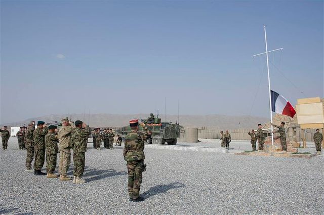 retrait de l'armée française de la région afghane de surobi