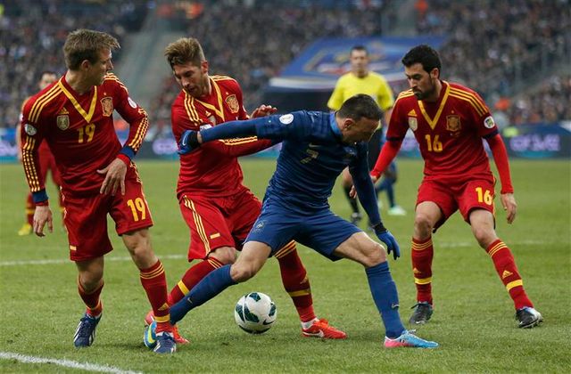 les bleus défaits par l'espagne