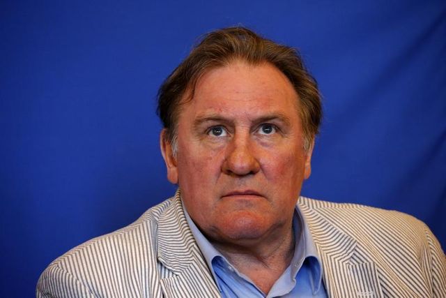 gérard depardieu veut un passeport algérien
