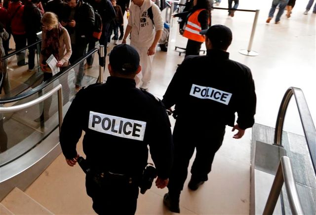 les policiers dénoncent des restrictions dans la géolocalisation de téléphones de suspects
