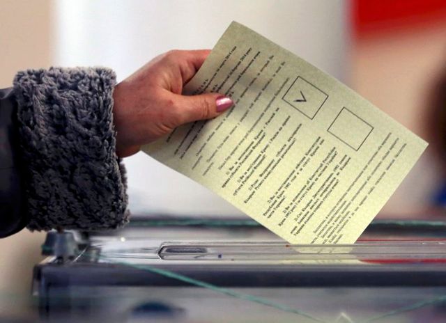 la crimée se prononce sur son rattachement à la russie