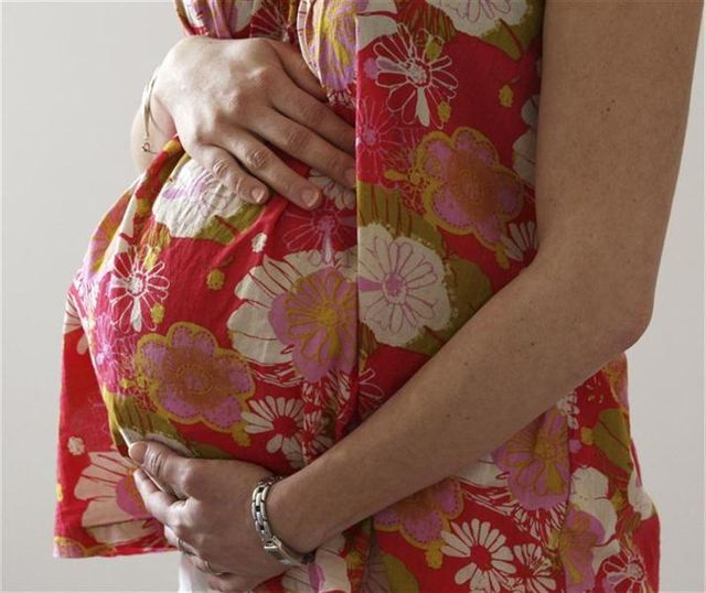 le bisphénol a jugé nocif pour les femmes enceintes