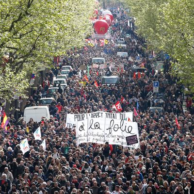 Manifestation du 28 avril 2016 à Paris contre la loi travail