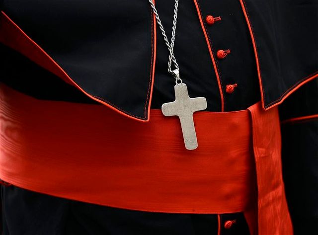 début du conclave le 12 mars