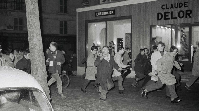 Manifestation anti-OAS à Paris, 1962.
