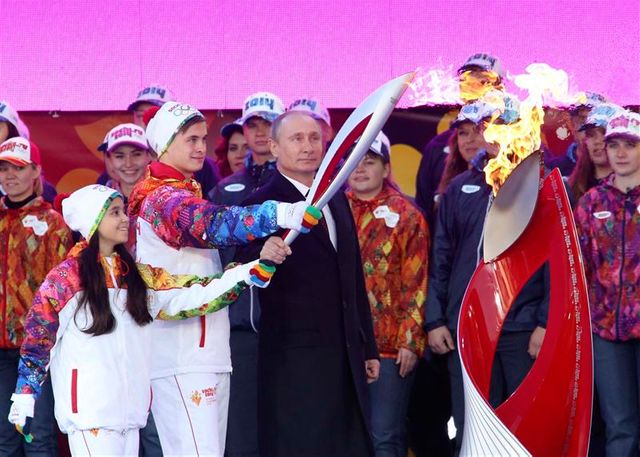 la flamme olympique à moscou