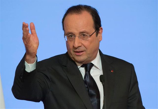 françois hollande promet d'alléger le fardeau administratif des entreprises