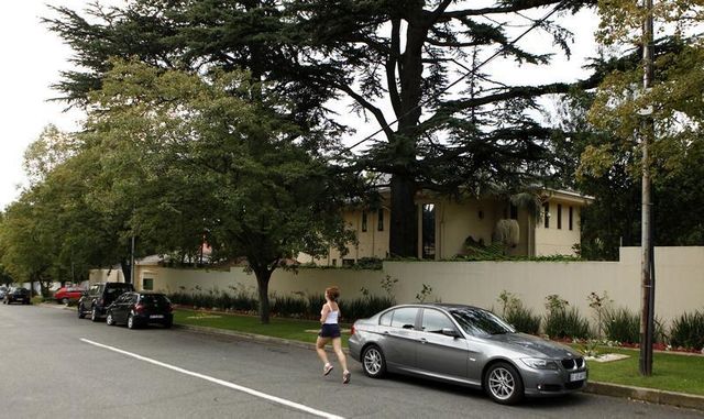 mandela a quitté l'hôpital et regagné son domicile