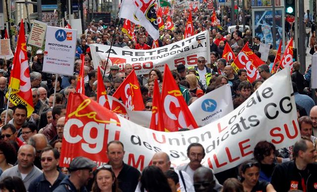 les syndicats défilent en ordre dispersé