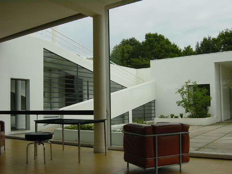 La Villa Savoye à Poissy, intérieur / extérieur.