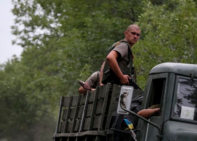 les forces de kiev progressent vers donetsk