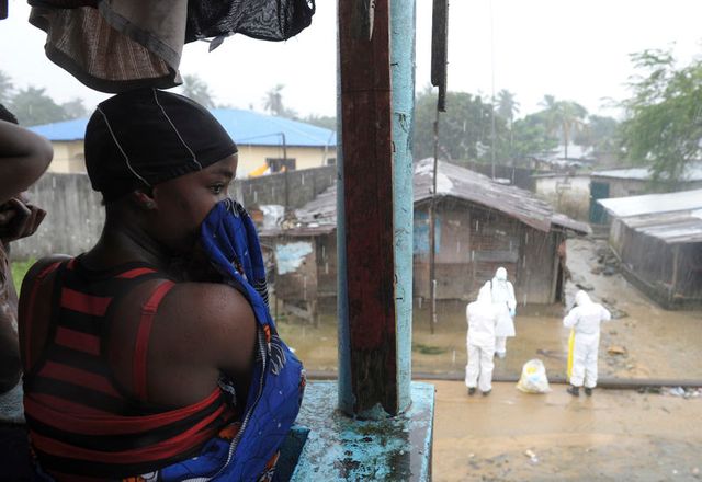 l'oms envoie des équipements de protection contre ebola en rdc