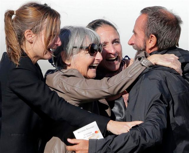 les ex-otages sont arrivés à paris