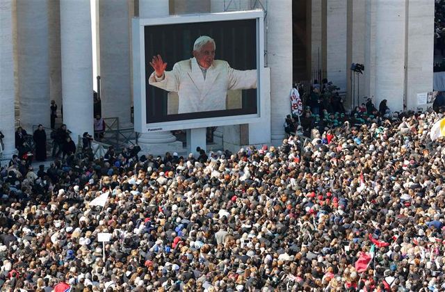 des adieux empreints d'émotion pour benoît xvi