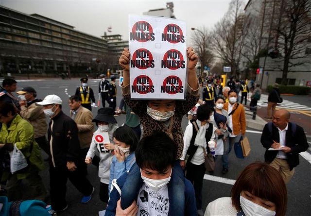 manifestation antinucléaire à tokyo, deux ans après fukushima