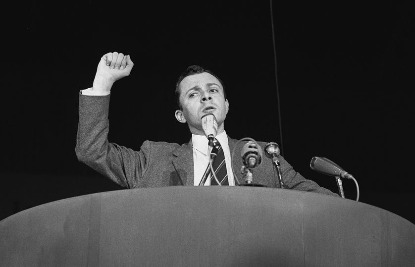 Michel Rocard pendant la campagne présidentielle en 1969.