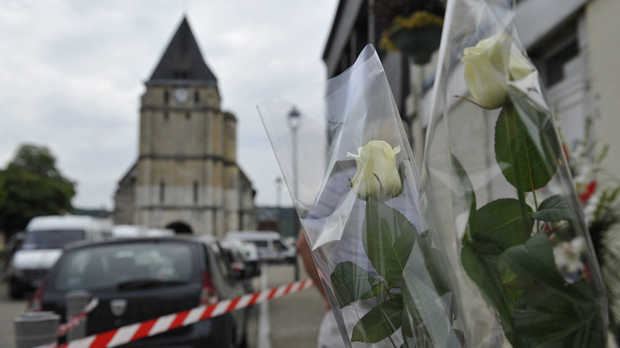 Au lendemain de l'attaque de l'église de Saint-Étienne-du-Rouvray.