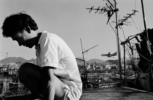 Hong Kong, sur un toit de Kowloon city (la cité emmurée) -1987
