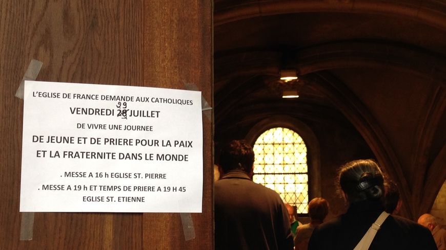 L'église Saint-Pierre de Caen invite fidèles et visiteurs à prier pour la paix