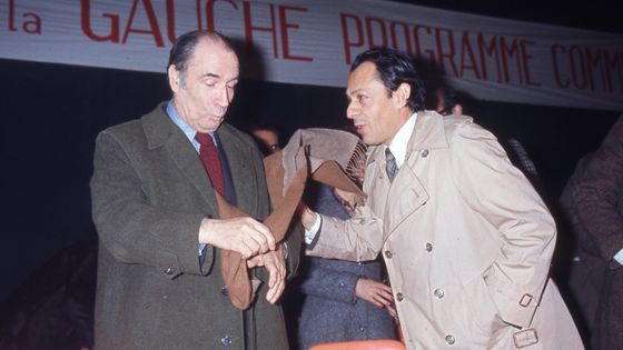 Michel Rocard et François Mitterrand en janvier 1978 ©Maxppp - Eugène Le Droff / Le Télégramme