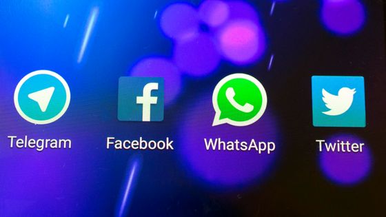 Les icônes des applications Telegram, Facebook, WhatsApp, Twitter ©AFP - JOCHEN ECKEL / PICTURE ALLIANCE / DPA