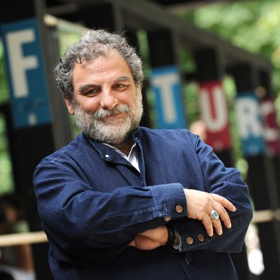 Kudsi Erguner, musicien turc. Photographie realisee a l'occasion de l'inauguration du "Cafe Turc", dans le jardin des Tuileries a Paris, dans le cadre de la "Saison de la Turquie en France", en 2009