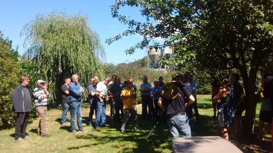 Des producteurs de lait réunis pour discuter de l'avenir à Mahalon