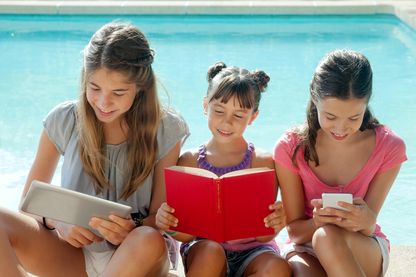 Livre, smartphone ou tablette : les modes de lecture évoluent Livre, smartphone ou tablette : les modes de lecture évoluent
