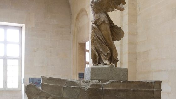 Victoire de Samothrace (de profil) - Musée du Louvre
