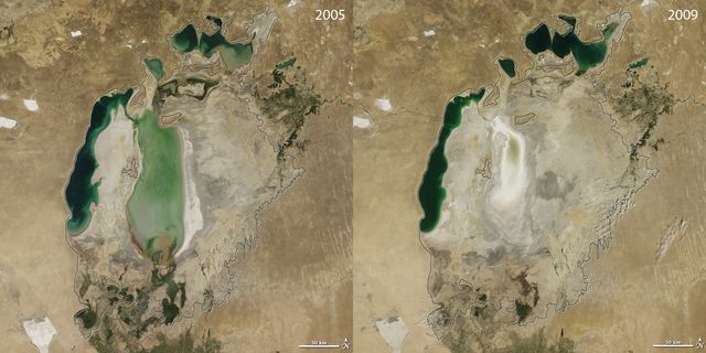 La partie sud de la mer, condamnée, s'assèche, tandis que la partie nord commence à renaître.