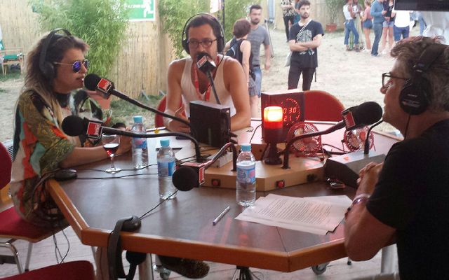 En plateau avec Peaches
