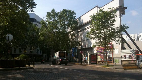 Place Nationale, ancienne entrée de la Régie Renault - Julie Navarre
