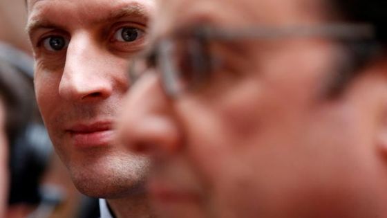 L'ancien ministre de l'Economie Emmanuel Macron et le président François Hollande ©Reuters - Philippe Wojazer