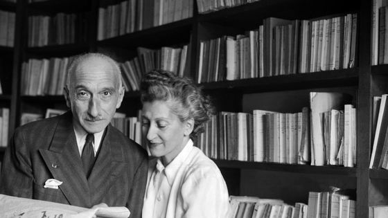 François Mauriac et son épouse en 1945 ©AFP