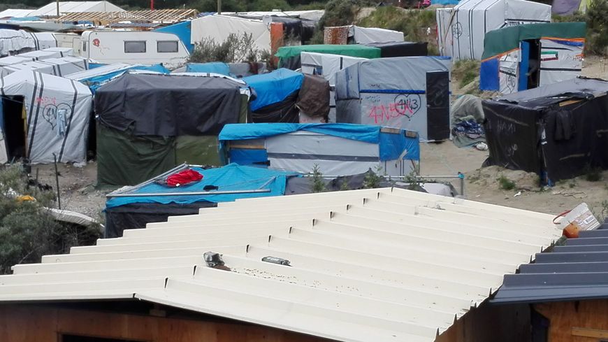 "Camp de la jungle de Calais", 2016