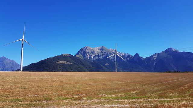 Éoliennes sur le plateau du Trièves (Isère)
