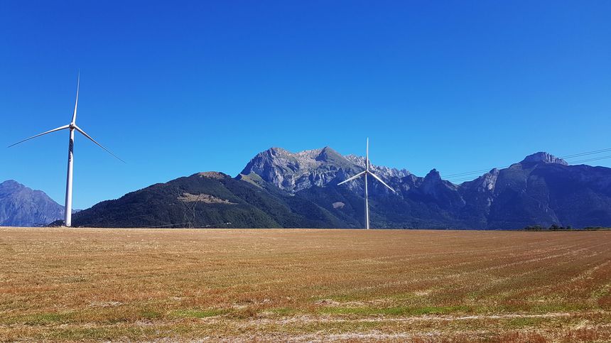 Éoliennes sur le plateau du Trièves (Isère)