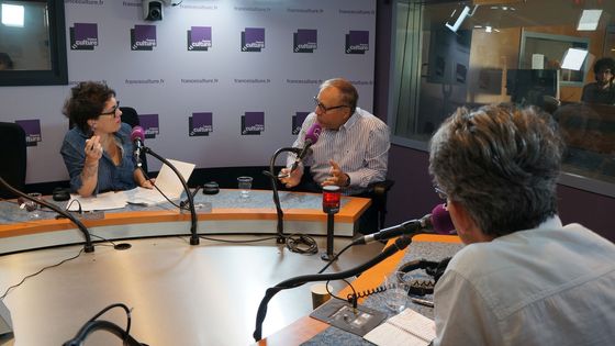 De gauche à droite: Véronique Ovaldé, Ghaleb Bencheikh, Lionel Duroy. ©Radio France - Arthur Béranger