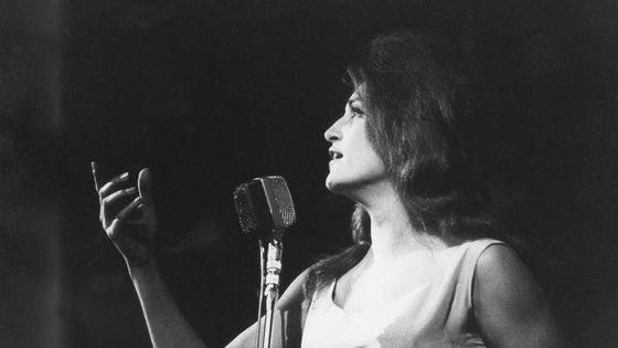 Dalida sur scène, 1961. ©Sipa - Raymond Depardon