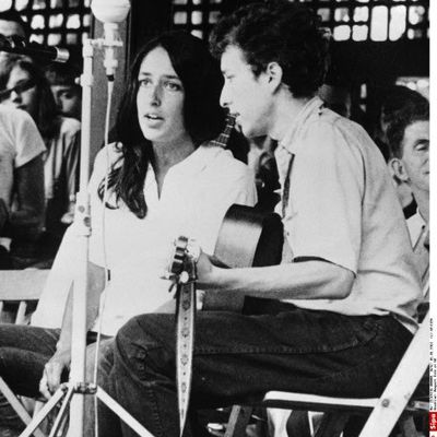 Joan Baez & Bob Dylan au Newport Jazz Festival à l'été 1963
