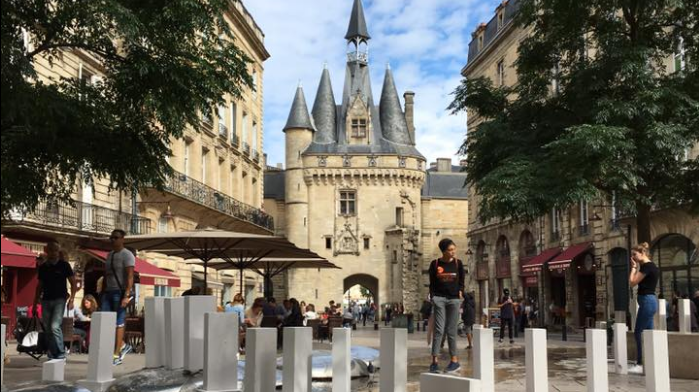 "Dominoes" a pris place à Bordeaux ce week-end