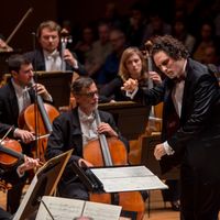 Alexandre Bloch dirige l'orchestre de Lille le 29 septembre dernier