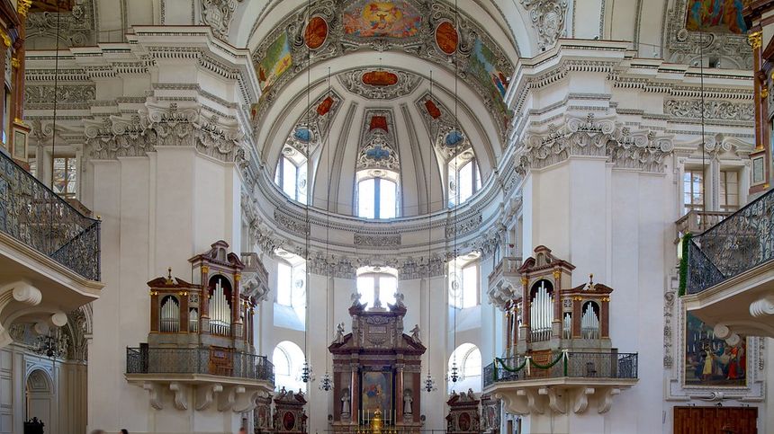 Cathédrale de Salzbourg Monument historique majeur de Salzbourg, cette cathédrale du huitième siècle compte parmi les plus beaux édifices religieux d’Europe