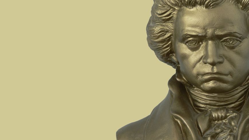 Statue de Ludwig van Beethoven (photographiée avec l'autorisation d'Alfred Publishing Co)