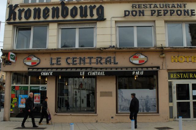 "Le central"