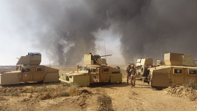 Blindés près de Al-Qayyarah,