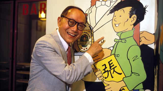 Tchang en 1985 devant son personnage