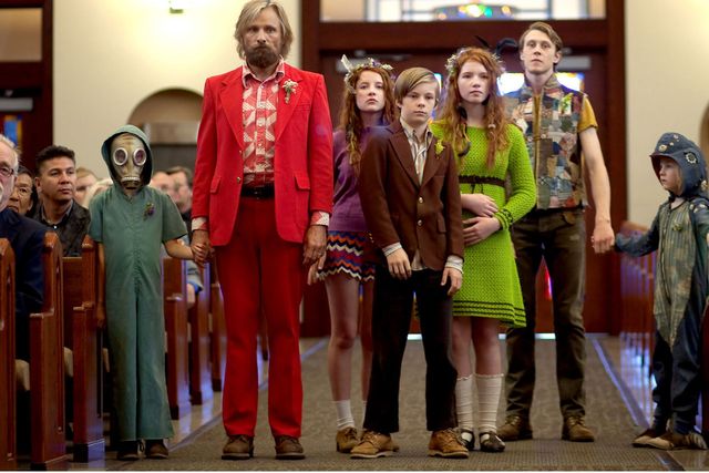 Annalise Basso, Viggo Mortensen, Charlie Shotwell, George Mackay, Nicholas Hamilton, Samantha Isler dans "Captain Fantastic" de Matt Ross
