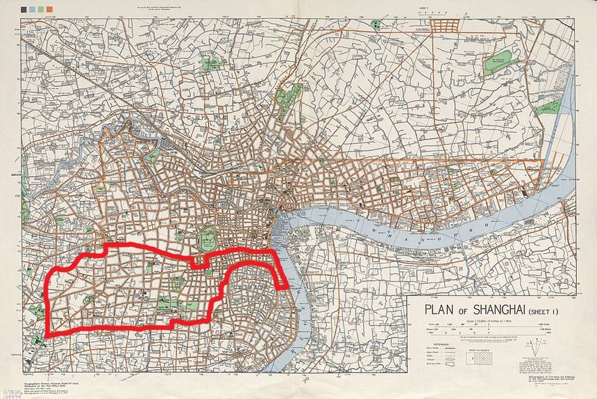Carte de Shanghai en 1935, avec les limites de la concession française, en rouge.